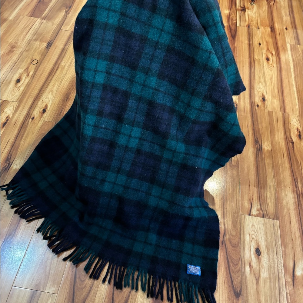 Pendleton 100% Virgin Wool Throw